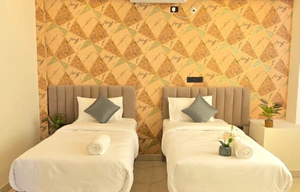 Guest Twin Room at Hotel Airport Transit Image